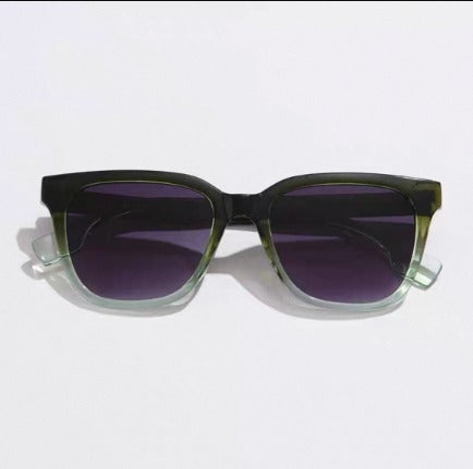 The Small Square – Fashionable Women's Ready-Made Sunglasses