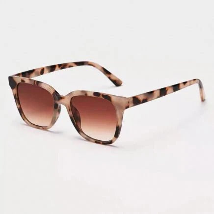 The Small Square – Fashionable Women's Ready-Made Sunglasses